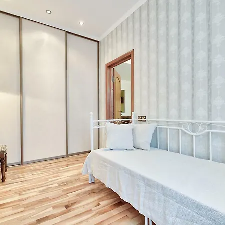 The Goldsmiths' Old Town Treasure Appartement